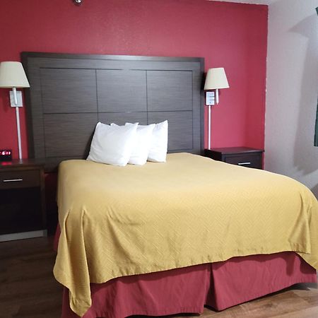 Econo Lodge Oacoma Exterior photo